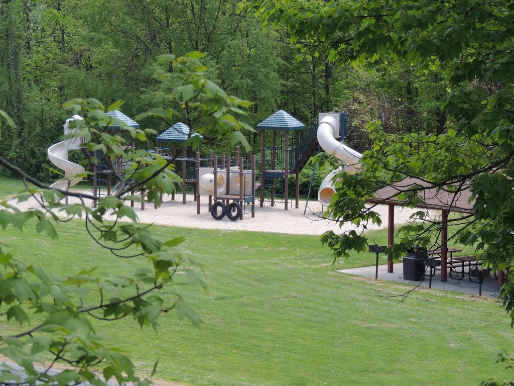 Scotrun Camping Resort Deluxe Park Model 4 Экстерьер фото
